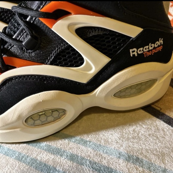 Reebok‎ Iverson Question Pump Size 8.5 Men’s in Chalk and  Black main image 6